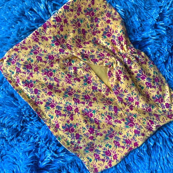 SILENCE + NOISE Y2K Yellow Floral Bandeau Top Strapless - Picture 5 of 5